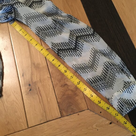 J. Crew Factory Zig Zag Clip Dot Popover Top - Picture 16 of 16